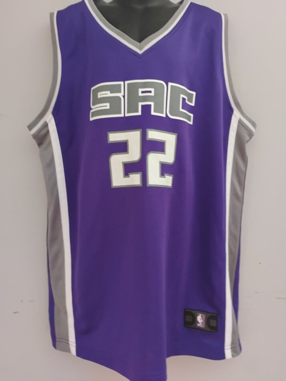 NBA Youth XL  SAC 22 Basketball Jersey Shirt, Good Condition